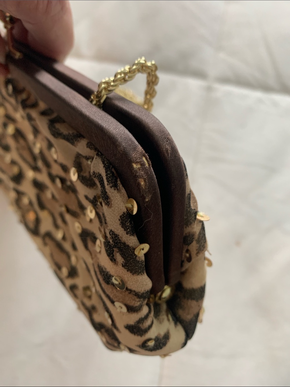 La Regale Gold and Brown Sequin Leopard Print Evening Clutch - Picture 5 of 9